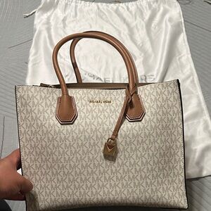 Michael Kors Beige and Brown Satchel brand new with storage bag